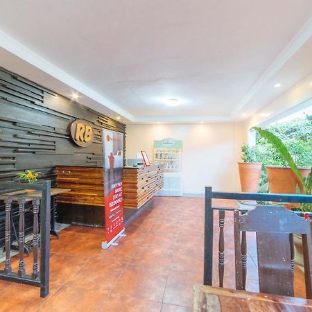 Reddoorz @ N Roldan Street Hotel Kalibo Bagian luar foto